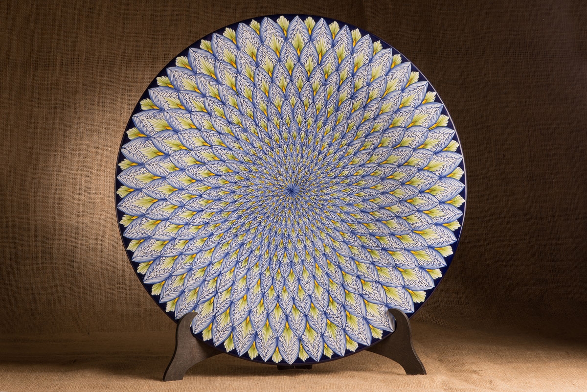 disegno penna di pavone deruta